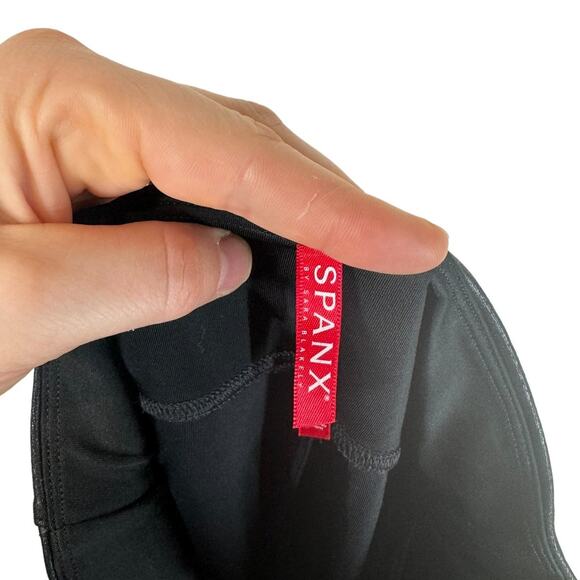 Spanx Faux Leather Leggings Black Petite Small - Picture 9 of 11